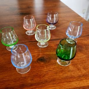 Vintage set Of seven aperitif/ cordial glasses
